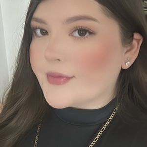 Meet your Posher, Rocio